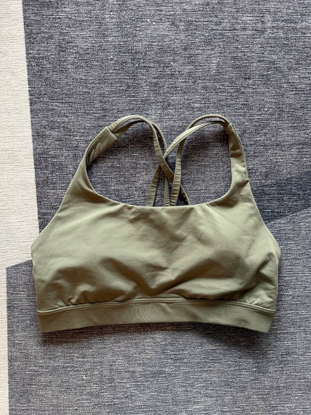 Lululemon Energy Bra - Size 6